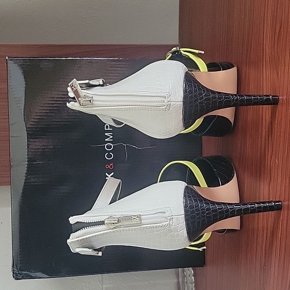 NY&C Women's Jaelynn Heel - Picture 4 of 5
